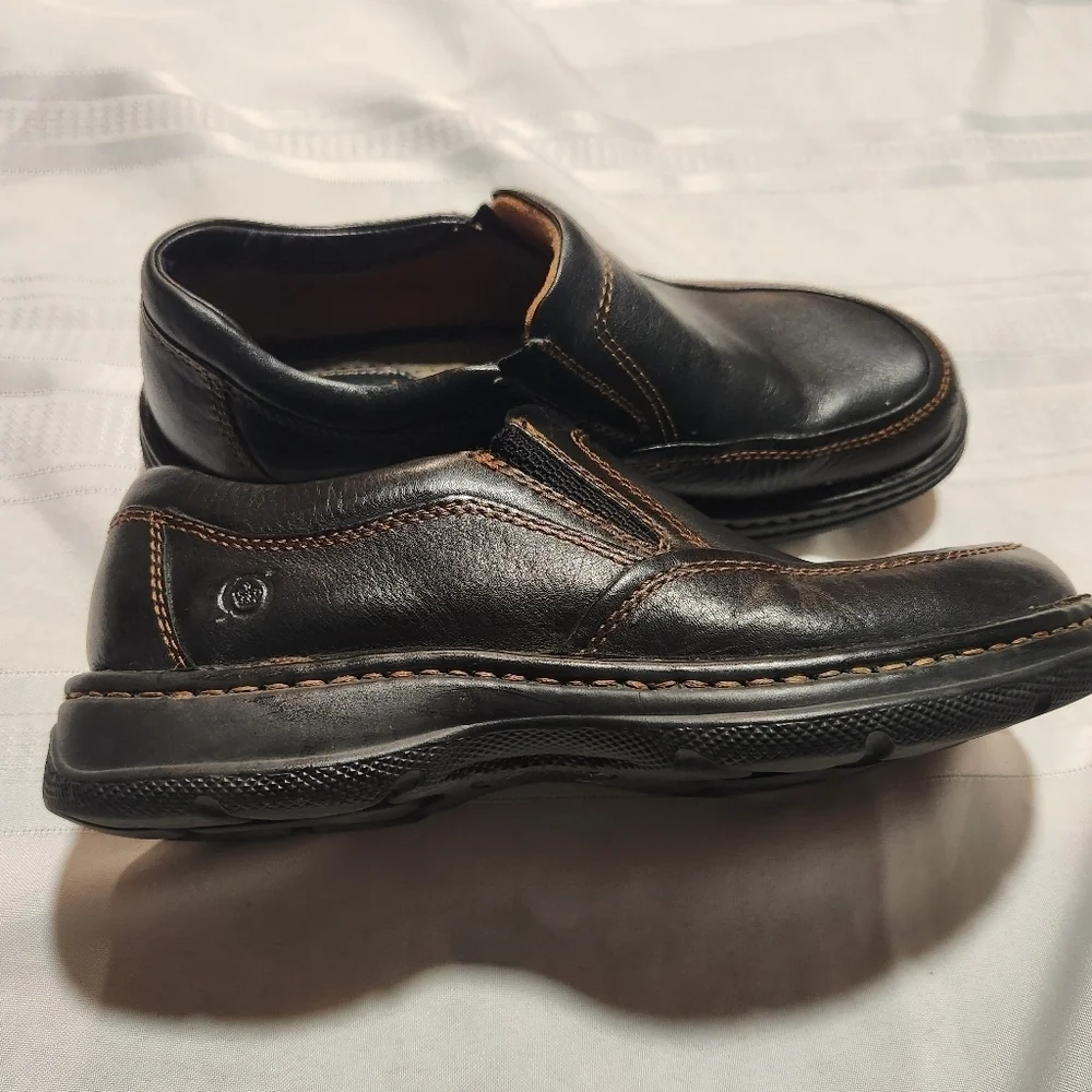 3/$25 Born brown leather slip on loafers size 8 / 41